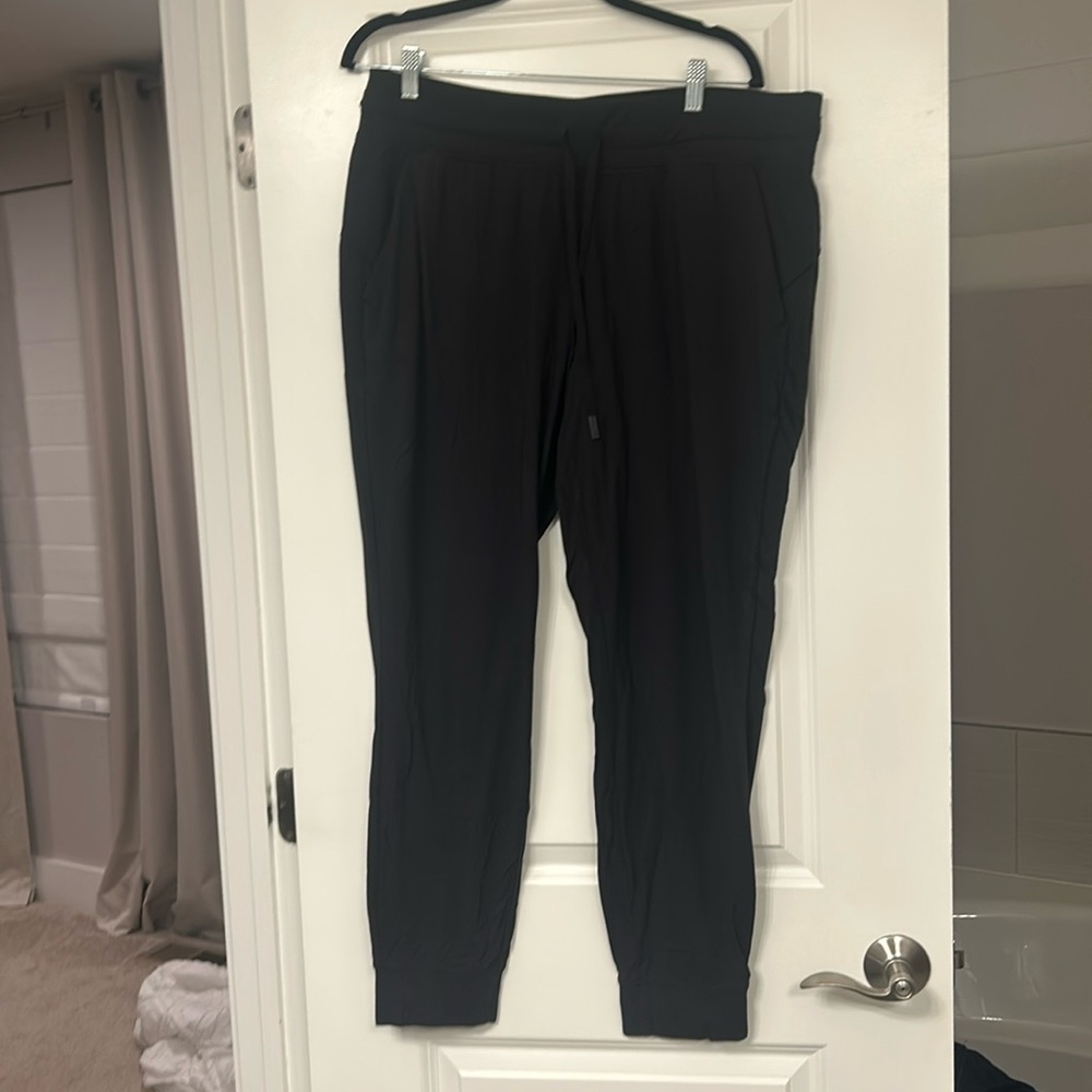 Black Lululemon full length joggers
